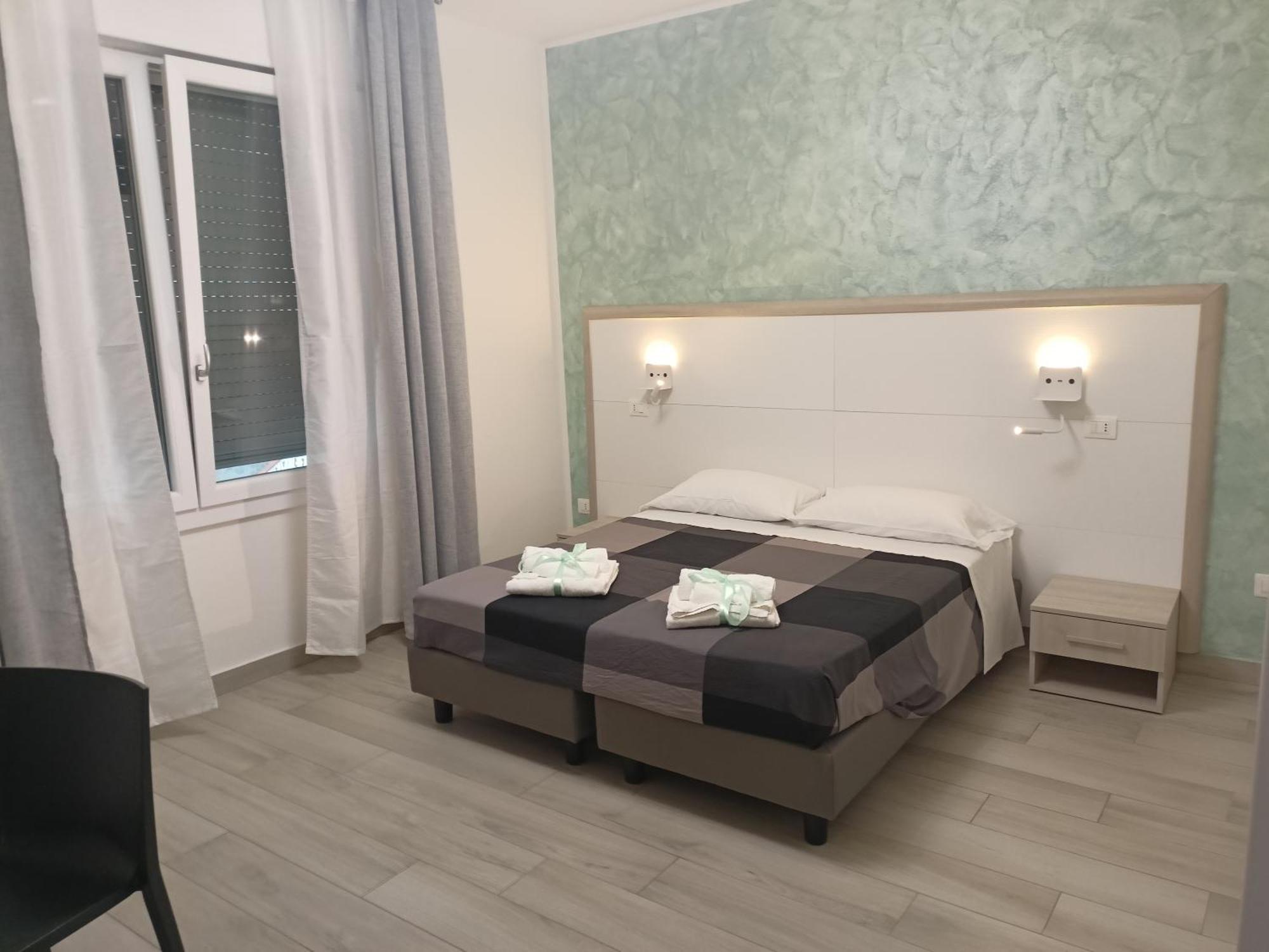 La Dea Rooms Ferrara Bagian luar foto